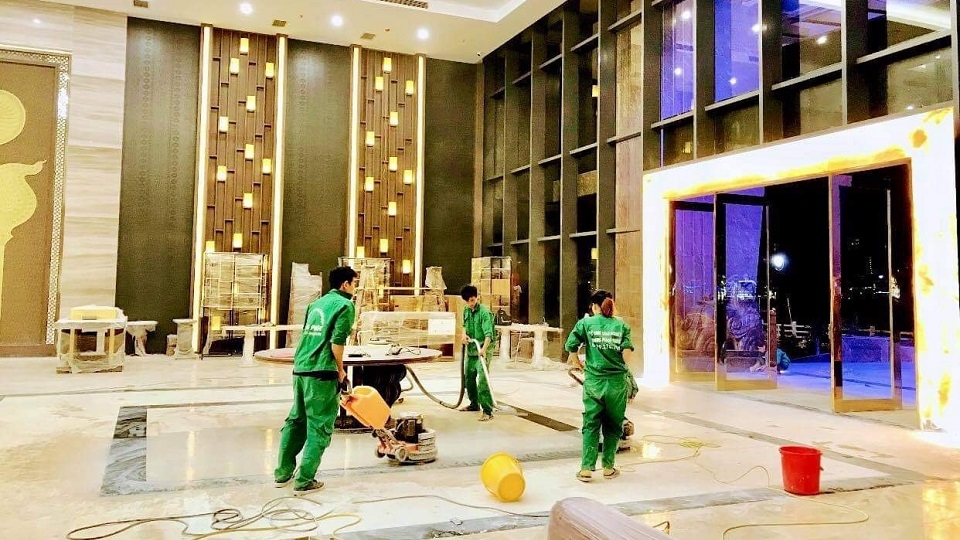 Dịch vụ đánh bóng sàn đá tự nhiên tại huế